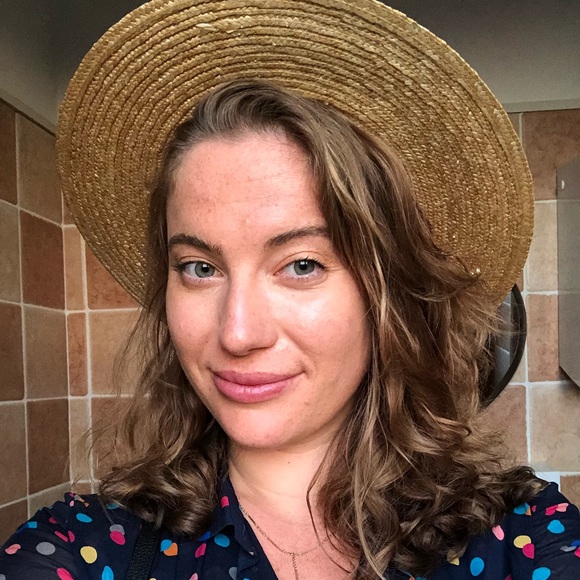 Meet your Posher, Victoria - Picture 1 of 1